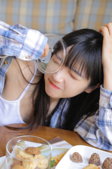 老卫把船开到河中心去的故事